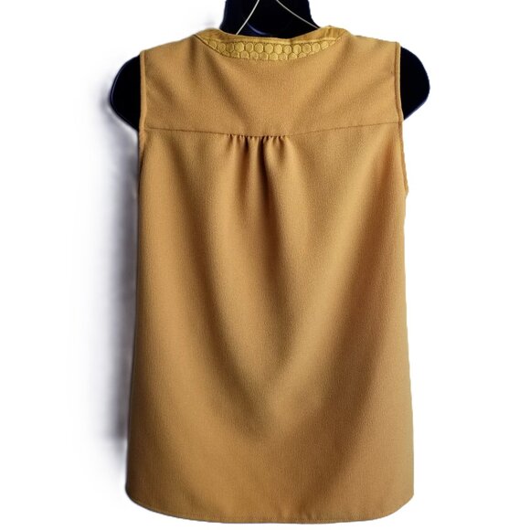 Market Spruce Textured Knit Tank Top S Gold Mustard V Neck Sleeveless Boho - Picture 2 of 6